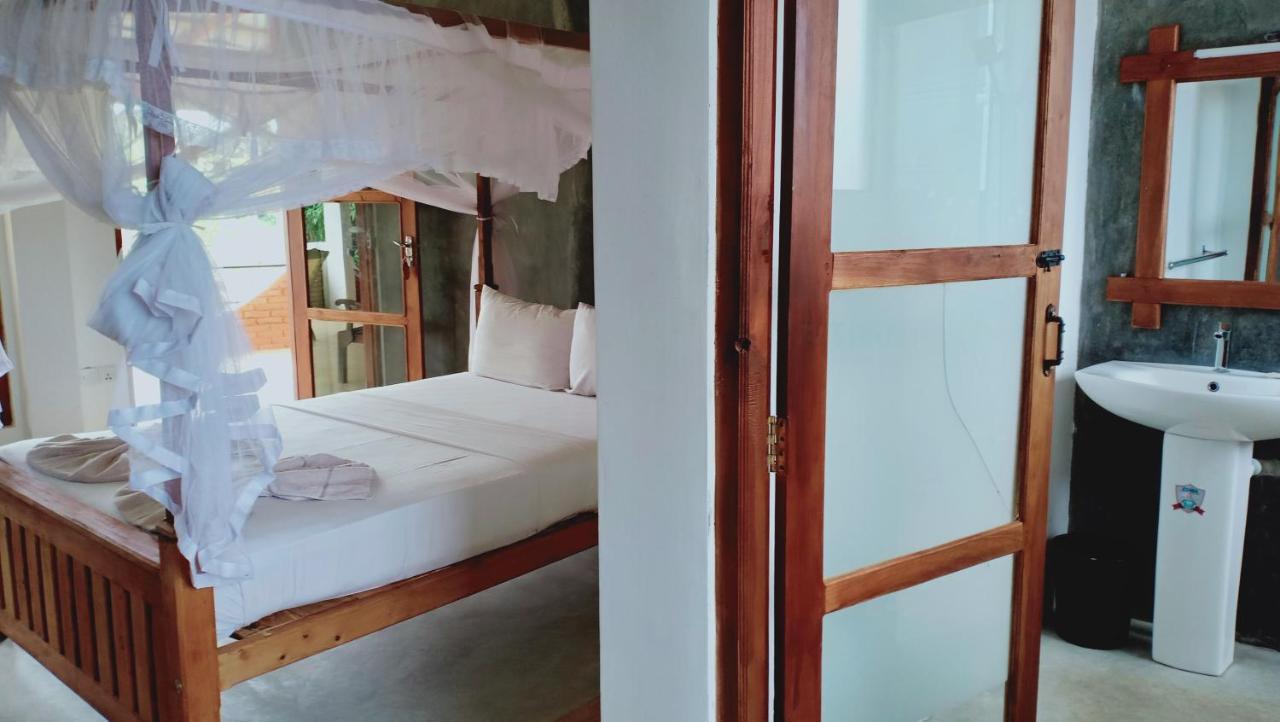 Nelu Resort シギリヤ エクステリア 写真